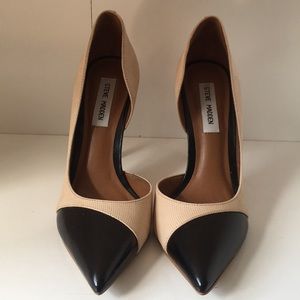 Never worn Steve Madden pumps